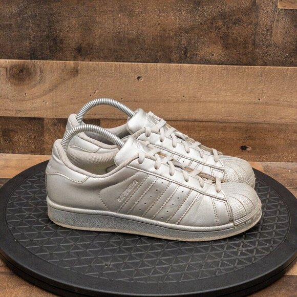 ADIDAS SUPERSTAR WOMENS ATHLETIC SHOES TRIPLE SILVER RETRO SNEAKERS SIZE 7 - Picture 9 of 9